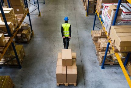 Why Midwest Distribution Centers Become Critical as Coastal Ports Slow Down in Summer