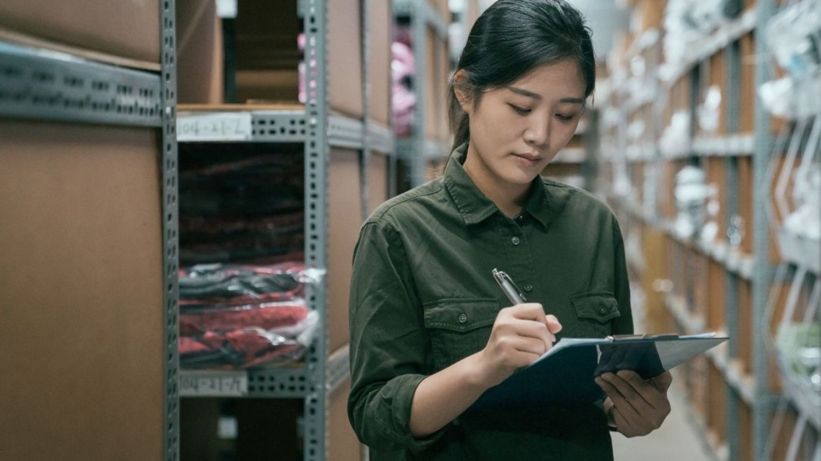 Why “In Stock” Does Not Always Mean “Ready to Ship” During Peak Season